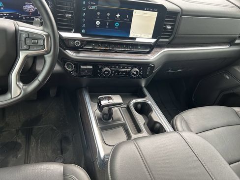 Used 2024 Chevrolet Silverado 1500 LTZ w/ Technology Package AWD/4WD image 27