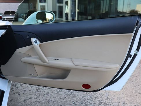 Used 2012 Chevrolet Corvette Grand Sport w/ 3LT Preferred Equipment Group image 40