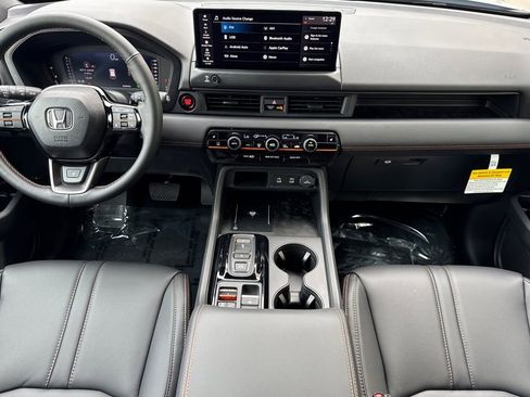 New 2026 Honda Pilot TrailSport image 15