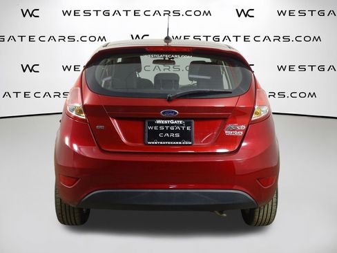 Used 2017 Ford Fiesta SE image 4