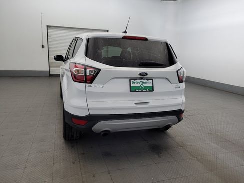 Used 2017 Ford Escape SE AWD/4WD image 6