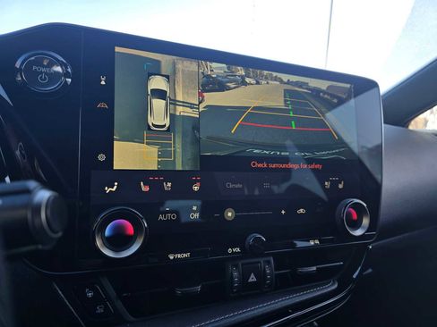 Certified 2025 Lexus NX 450h+ F Sport image 29