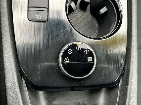 Certified 2023 Nissan Rogue S image 26