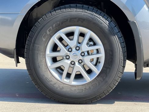 Used 2020 Nissan Frontier SV RWD image 34
