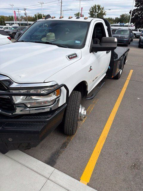 Used 2022 RAM 3500 Tradesman AWD/4WD image 3