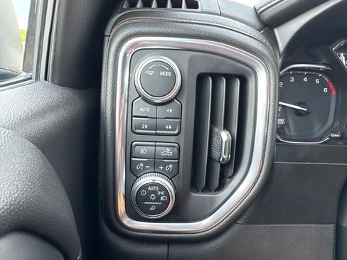 Used 2020 GMC Sierra 1500 AT4 w/ AT4 Premium Package AWD/4WD image 9