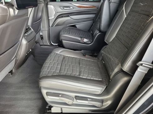 Used 2021 Cadillac Escalade Sport Platinum w/ Heavy-Duty Trailer Package image 15