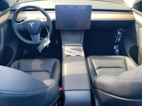 Used 2025 Tesla Model Y Long Range image 7