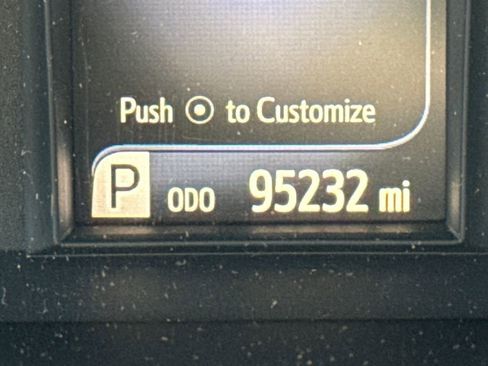 Used 2016 Toyota Camry LE image 20