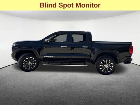 Used 2024 GMC Canyon Denali AWD/4WD image 6