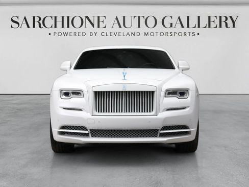 Used 2019 Rolls-Royce Wraith RWD image 3