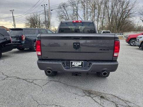 Used 2014 RAM 1500 Express image 10