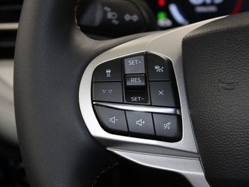 New 2026 Ford Explorer Active image 37