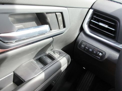 New 2027 GMC Terrain Elevation w/ Elevation Premium Package FWD image 13