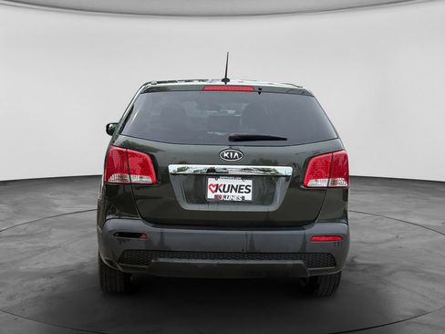 Used 2011 Kia Sorento 2WD image 8