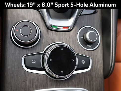 Used 2022 Alfa Romeo Giulia Ti w/ Active Assist Plus Package AWD/4WD image 28