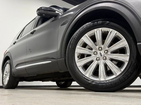 Certified 2020 Ford Explorer Limited w/ Class III Trailer Tow Package RWD image 3