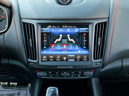 Used 2020 Maserati Levante GranSport image 49