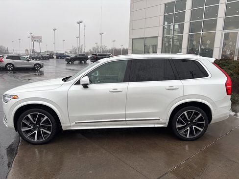Certified 2023 Volvo XC90 B5 Plus w/ Protection Package Premier image 9