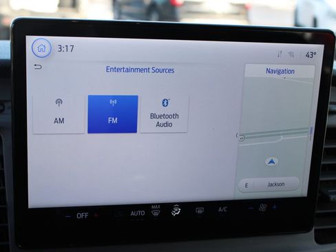 Used 2022 Ford Transit 350 XLT image 31