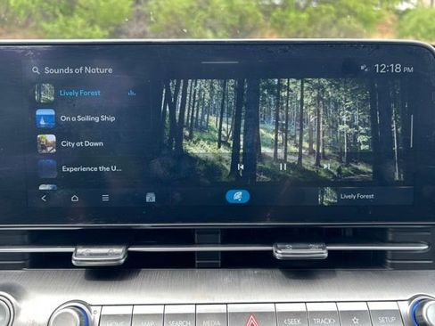 Used 2024 Hyundai Kona Limited image 28