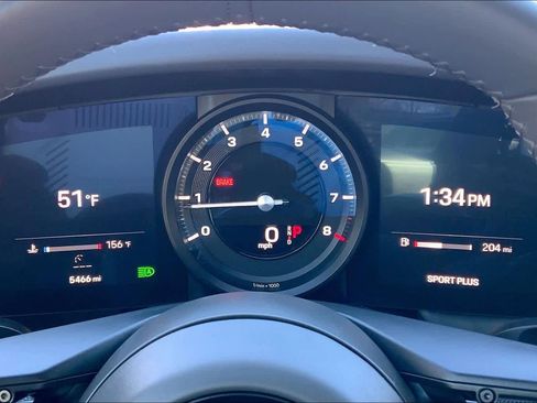 Used 2024 Porsche 911 Carrera image 24