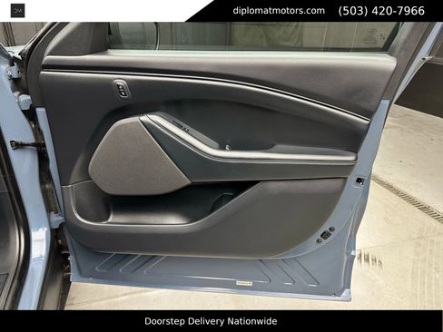 Used 2023 Ford Mustang Mach-E Select image 23