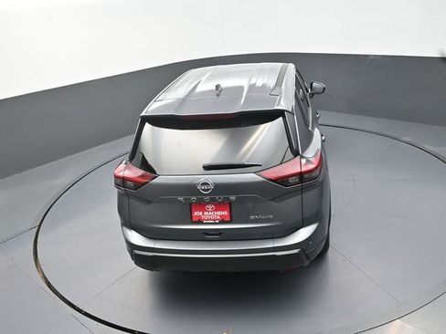 Used 2024 Nissan Rogue SV AWD/4WD image 29