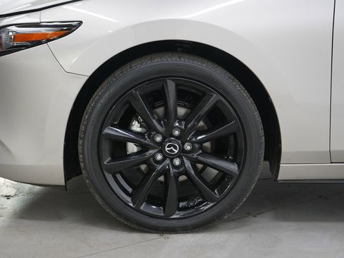 Used 2022 MAZDA MAZDA3 s image 31