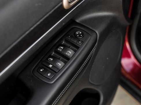 Used 2017 Jeep Grand Cherokee Limited image 52