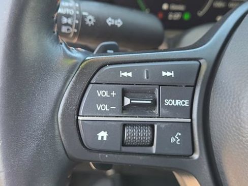 Used 2025 Honda CR-V Sport image 18