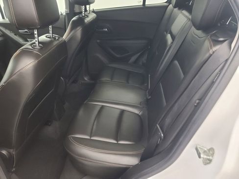 Used 2017 Chevrolet Trax Premier w/ Driver Confidence II Package image 18