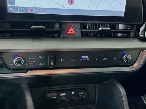 Used 2023 Kia Sportage EX image 22