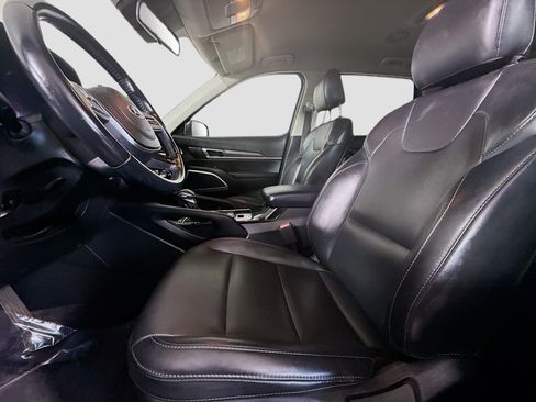 Used 2020 Kia Telluride LX FWD image 22