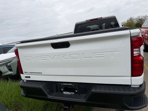 Used 2024 Chevrolet Silverado 2500 W/T w/ WT Convenience Package AWD/4WD image 3