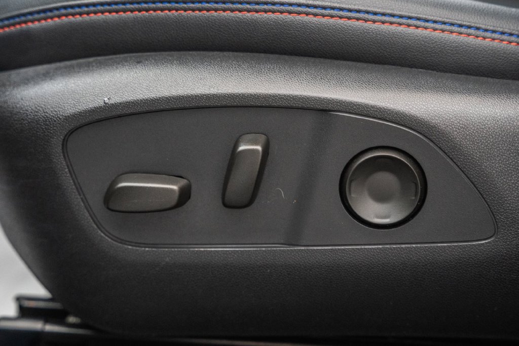 Used 2024 Chevrolet Equinox EV RS AWD/4WD image 38