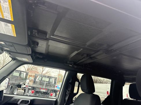 Used 2025 Ford Bronco Big Bend image 26