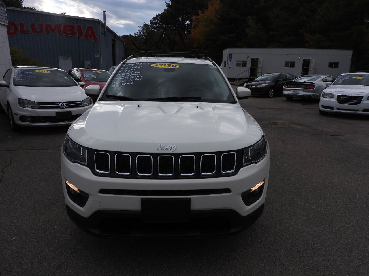 Used 2020 Jeep Compass Latitude AWD/4WD image 11