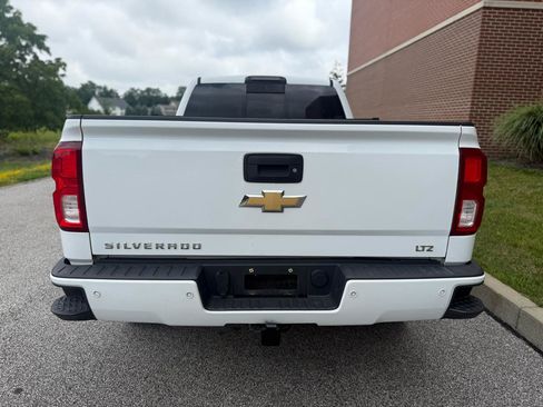 Used 2016 Chevrolet Silverado 1500 LTZ Z71 w/ LTZ Plus Package AWD/4WD image 11