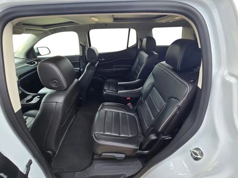 Used 2022 GMC Acadia Denali w/ Denali Technology Package image 28