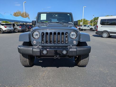 Used 2017 Jeep Wrangler Sahara AWD/4WD image 9