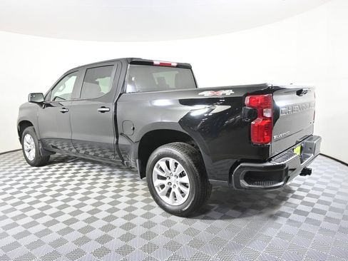 Used 2024 Chevrolet Silverado 1500 Custom image 4