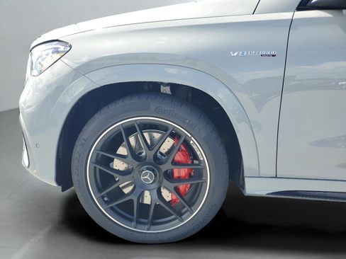 New 2026 Mercedes-Benz GLE 63 AMG S image 9