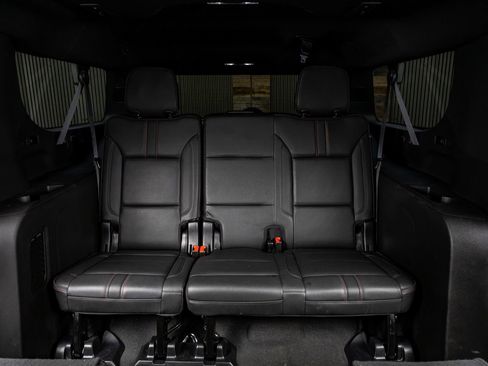 Used 2023 Chevrolet Suburban RST w/ Sport Performance Package AWD/4WD image 36