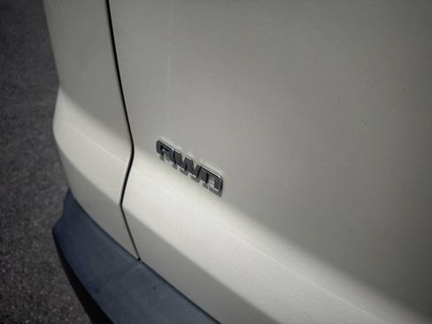 Used 2012 Chevrolet Traverse LT AWD/4WD image 18