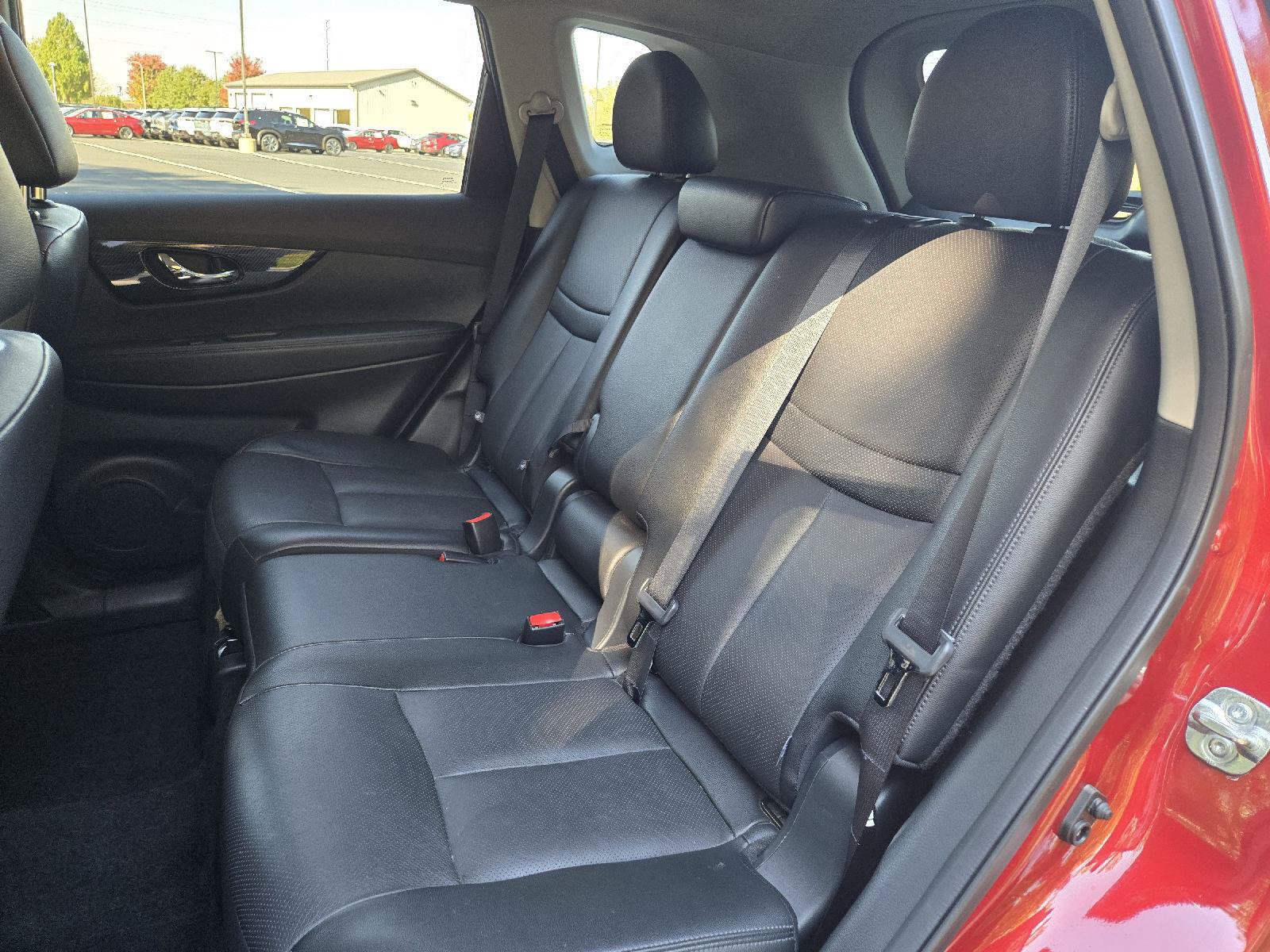 Used 2019 Nissan Rogue SL w/ Premium Package AWD/4WD image 27