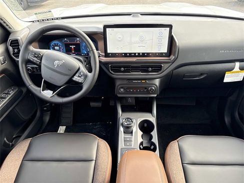 New 2025 Ford Bronco Sport Outer Banks image 16