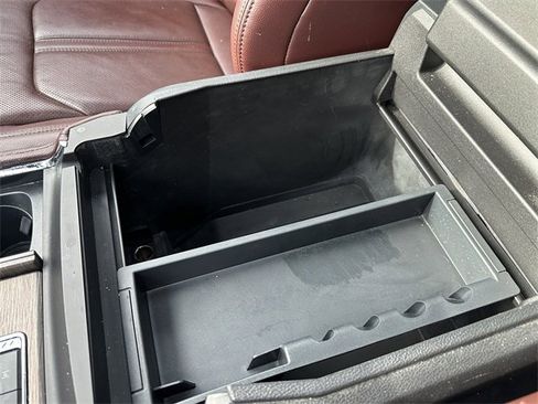 Certified 2022 Ford Expedition Limited image 26