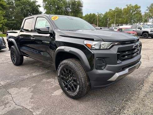 New 2026 Chevrolet Colorado Trail Boss AWD/4WD image 3