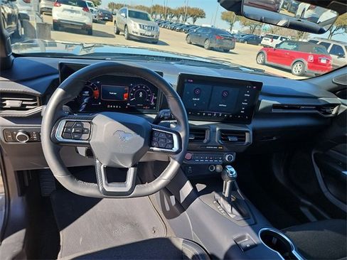 Used 2024 Ford Mustang Coupe image 19